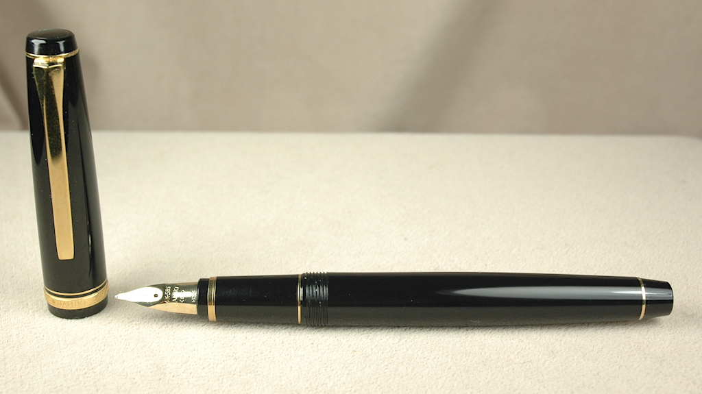 Pre-Owned Pens: 5916: Namiki Pilot: Falcon
